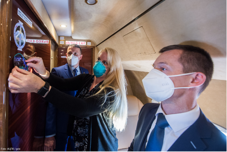 TU-204 J.Gagarin.png