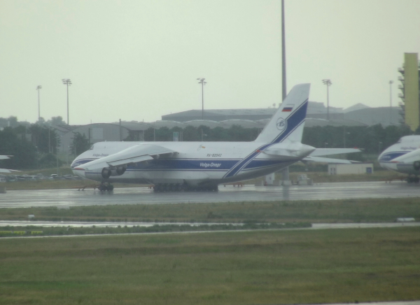 Antonov An-124-100 Ruslan RA-82042.JPG