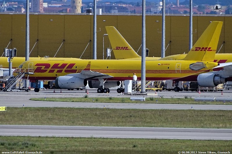 RA-64024_TU-204-100S_Aviastar-TU_LEJ-06082017_S-Tikwe_01_W.jpg (161.46 KiB) 9556 mal betrachtet RA-64024_TU-204-100S_Aviastar-TU_LEJ-06082017_S-Tikwe_01_W.jpg