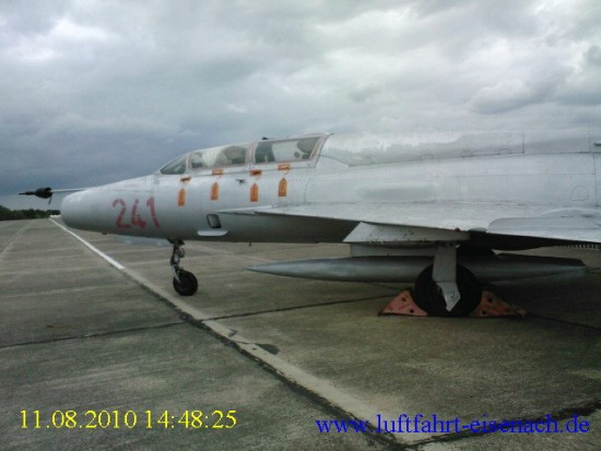 (2) MiG - 241.jpg