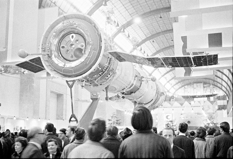 Kosmos Leipzig3.jpg