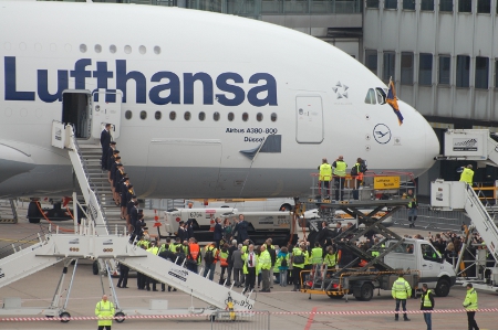Airbus A380-841 D-AIMK -Düsseldorf- (Taufe 15.5.1014).JPG