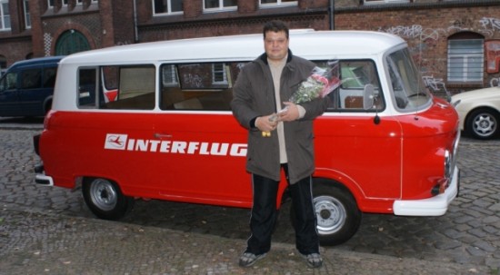Barkas mit Sven klein.JPG