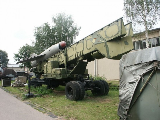 Anti-ship missile launcher KS-1 Sopka Bundeswehrmuseum_Dresden_.jpg