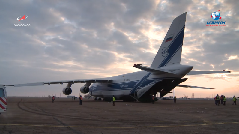 OneWeb Ankunft Baikonur.png